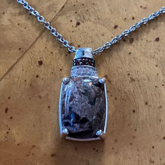 Natural Yooperlite Red Garnet Necklace - Picture 1 of 8